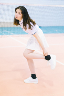 《漂亮的女邻居
